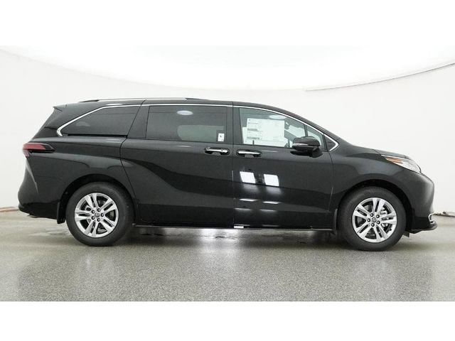 2026 Toyota Sienna Limited - Photo 27