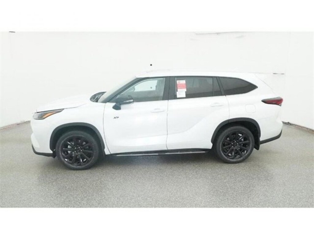 New 2026 Toyota Highlander XLE SUV