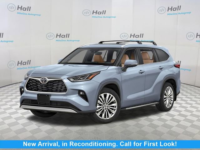 2024 Toyota Highlander Platinum FWD's photo