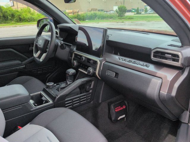 2025 Toyota Tacoma TRD Off Road - Photo 21