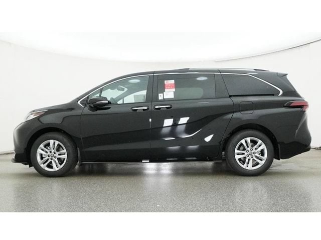 2026 Toyota Sienna Limited - Photo 19