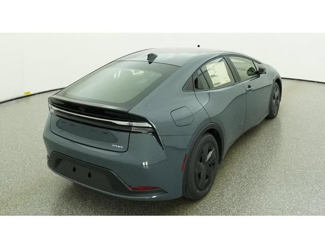 2026 Toyota Prius Plug-in Hybrid SE - Photo 8