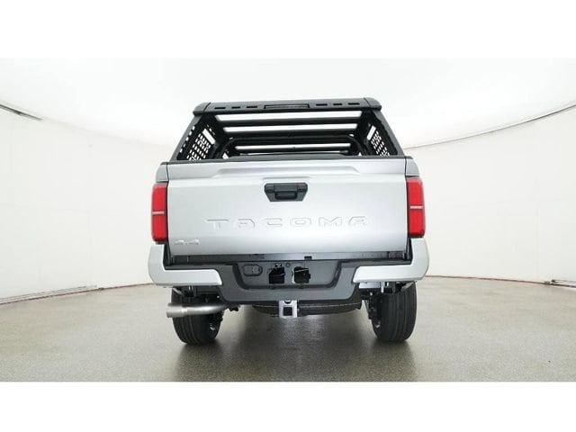 2025 Toyota Tacoma SR5 - Photo 23