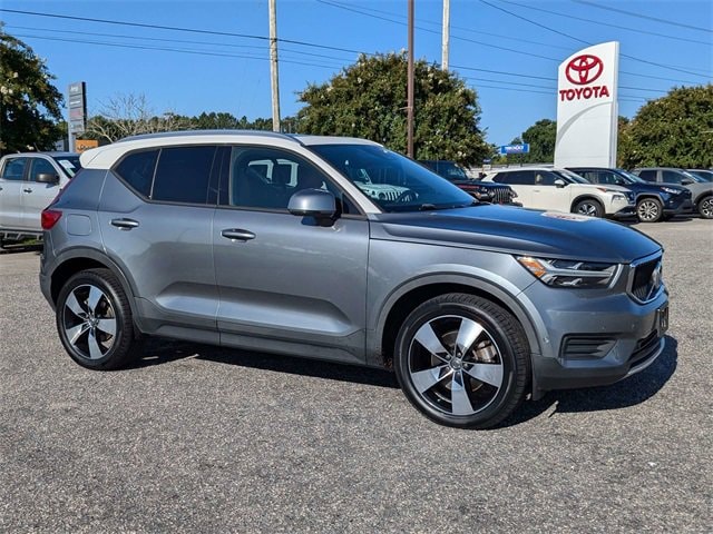 Used 2019 Volvo XC40 Momentum with VIN YV4162UK7K2129674 for sale in Elizabeth City, NC