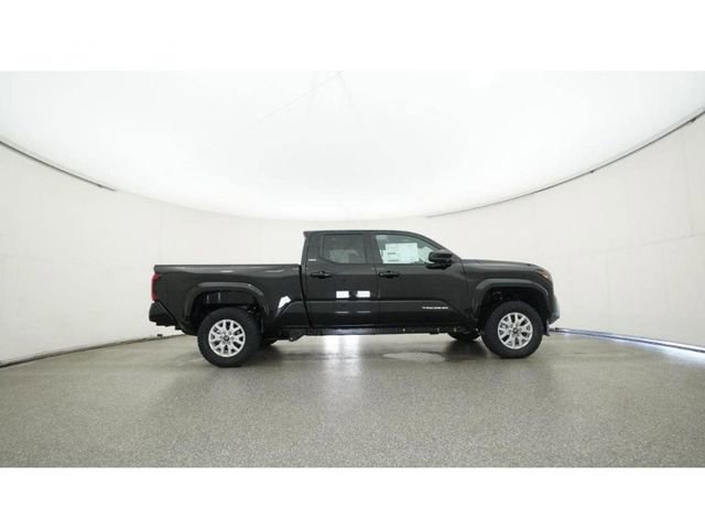 2025 Toyota Tacoma SR5 - Photo 27