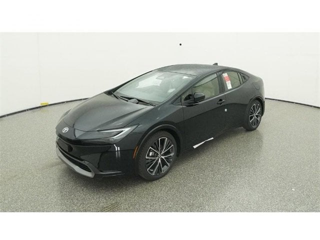 2026 Toyota Prius XLE's photo