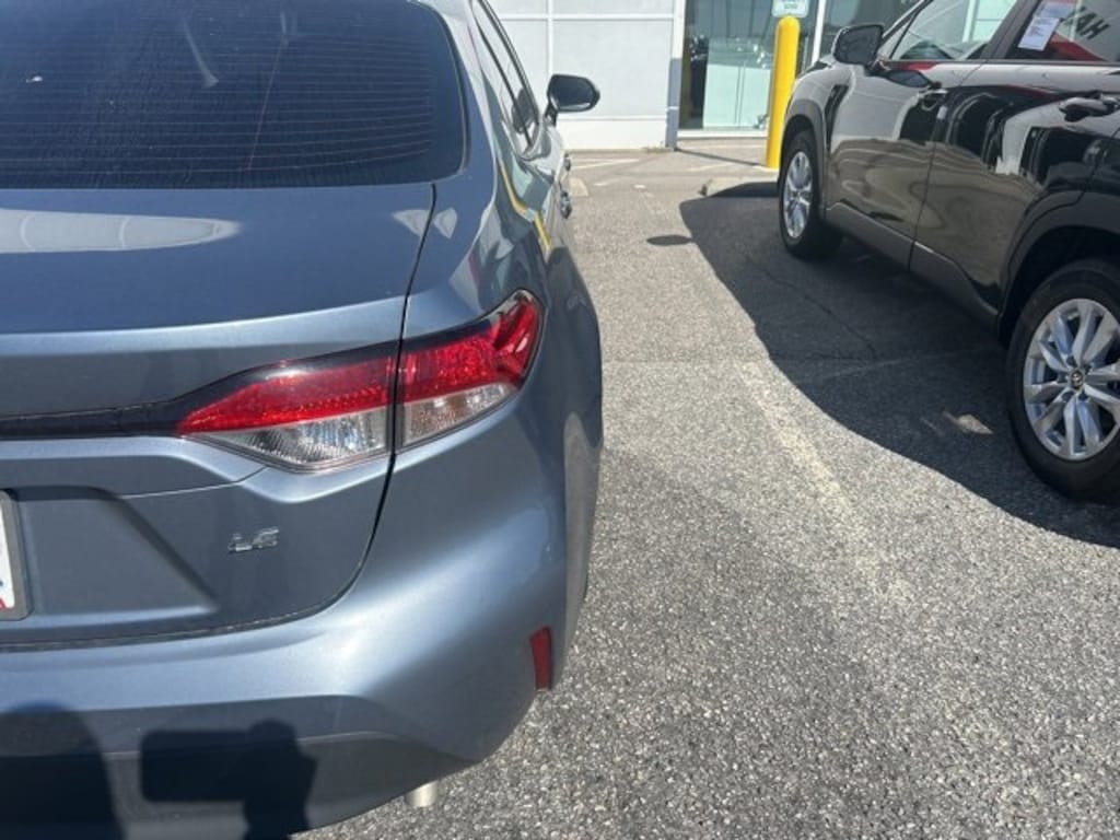 Used 2025 Toyota Corolla LE Sedan