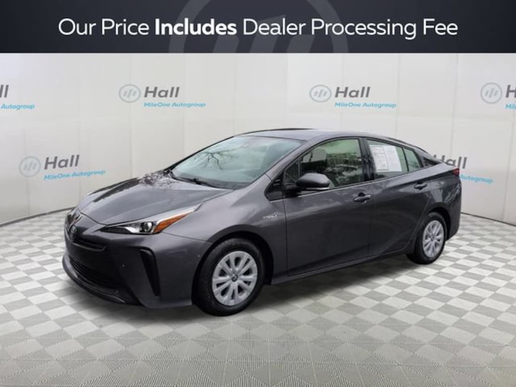 Used 2022 Toyota Prius LE Hatchback