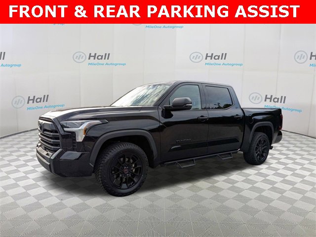 2022 Toyota Tundra SR5's photo