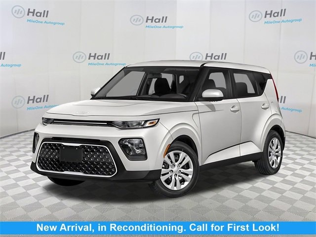 2022 Kia Soul LX's photo