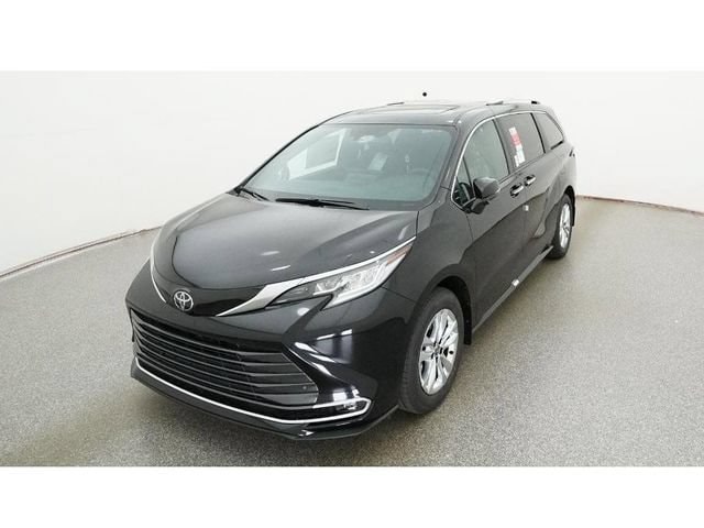 2026 Toyota Sienna Limited - Photo 16