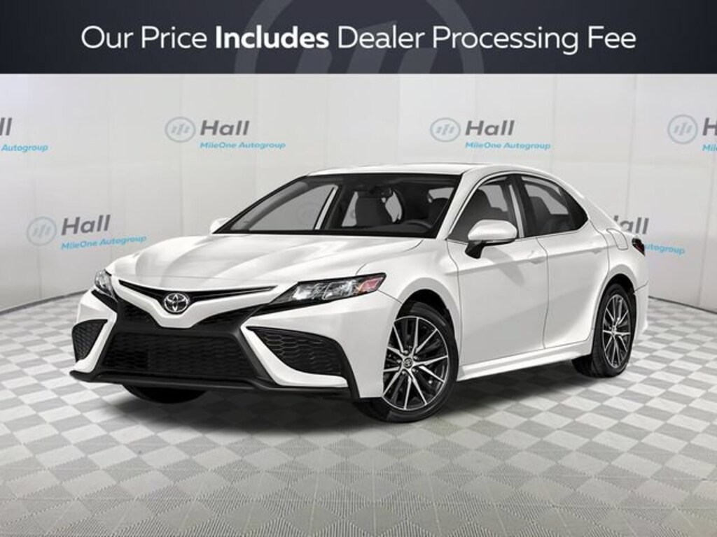 Used 2023 Toyota Camry SE Sedan