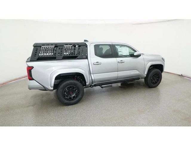 2025 Toyota Tacoma SR5 - Photo 10