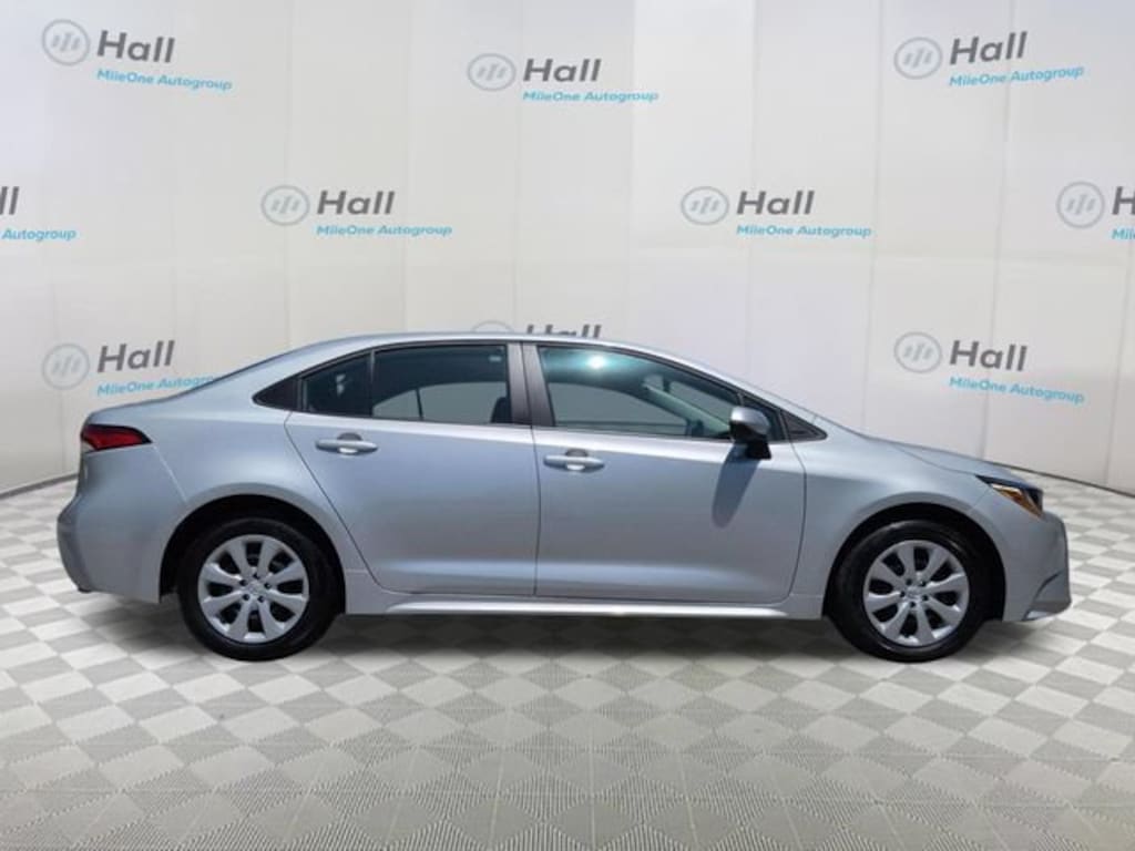 Used 2025 Toyota Corolla LE Sedan