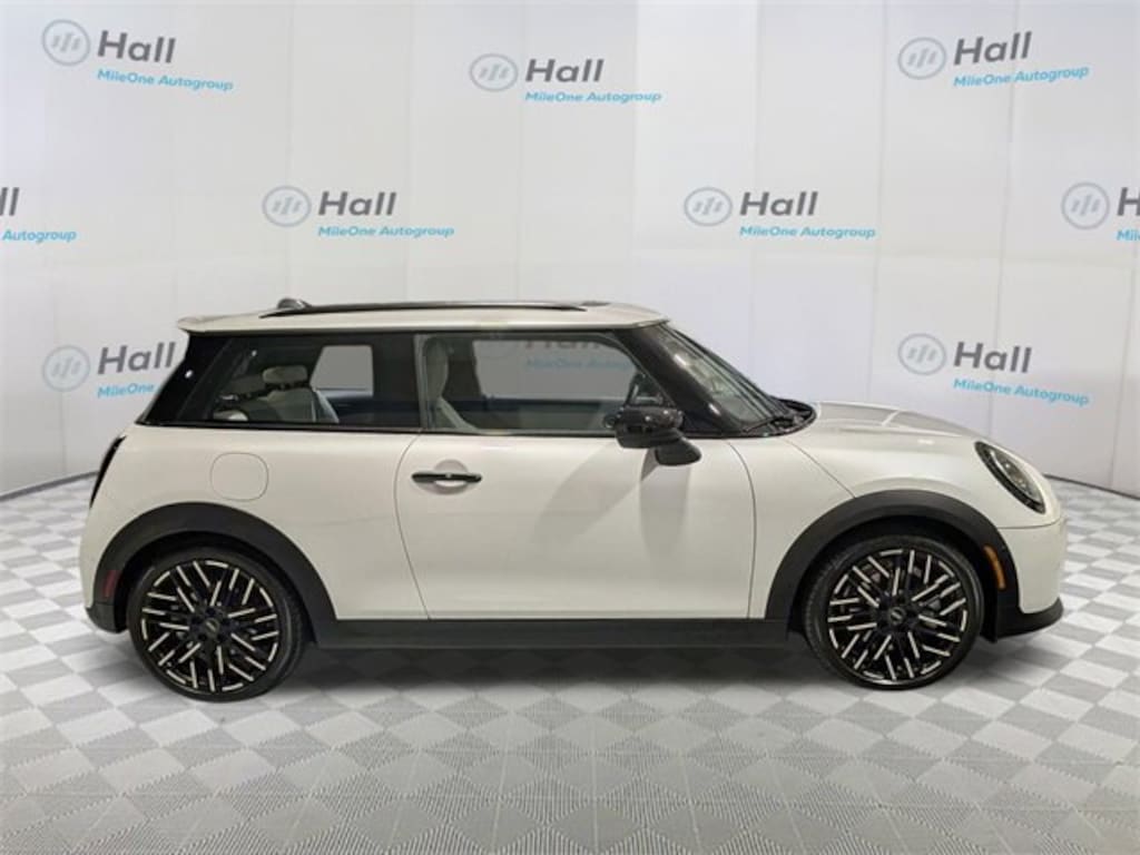 Used 2025 MINI Hardtop 2 Door Iconic Hatchback