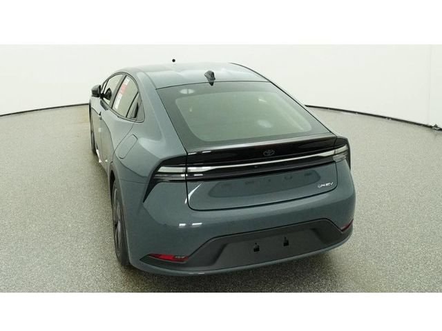 2026 Toyota Prius Plug-in Hybrid SE - Photo 6