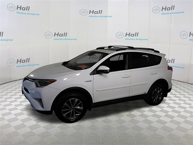 2018 Toyota RAV4 XLE's photo