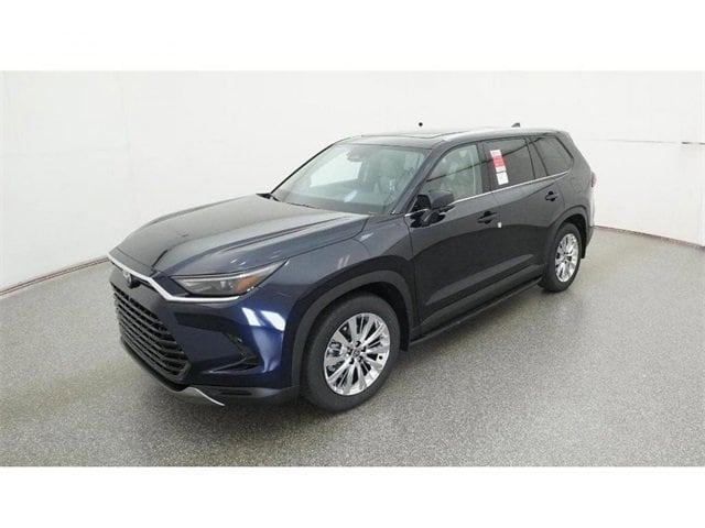 2026 Toyota Grand Highlander Platinum's photo