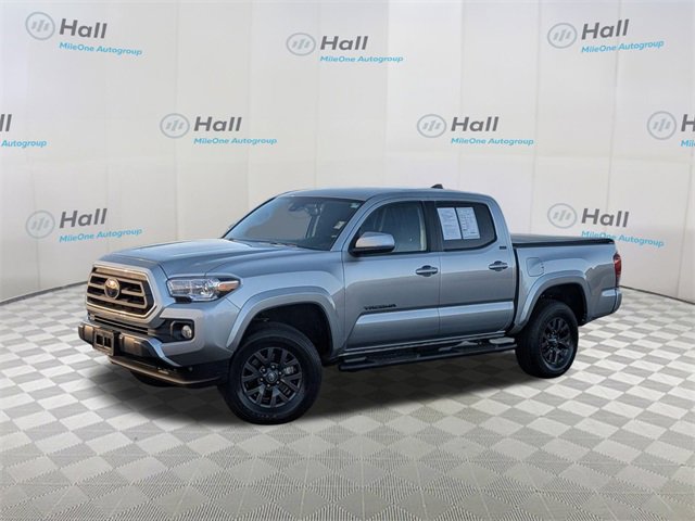 2023 Toyota Tacoma SR5's photo