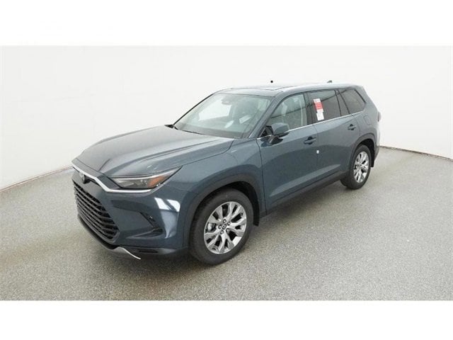 2026 Toyota Grand Highlander Limited's photo