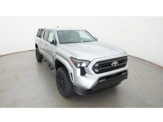 2025 Toyota Tacoma SR5 - Photo 14