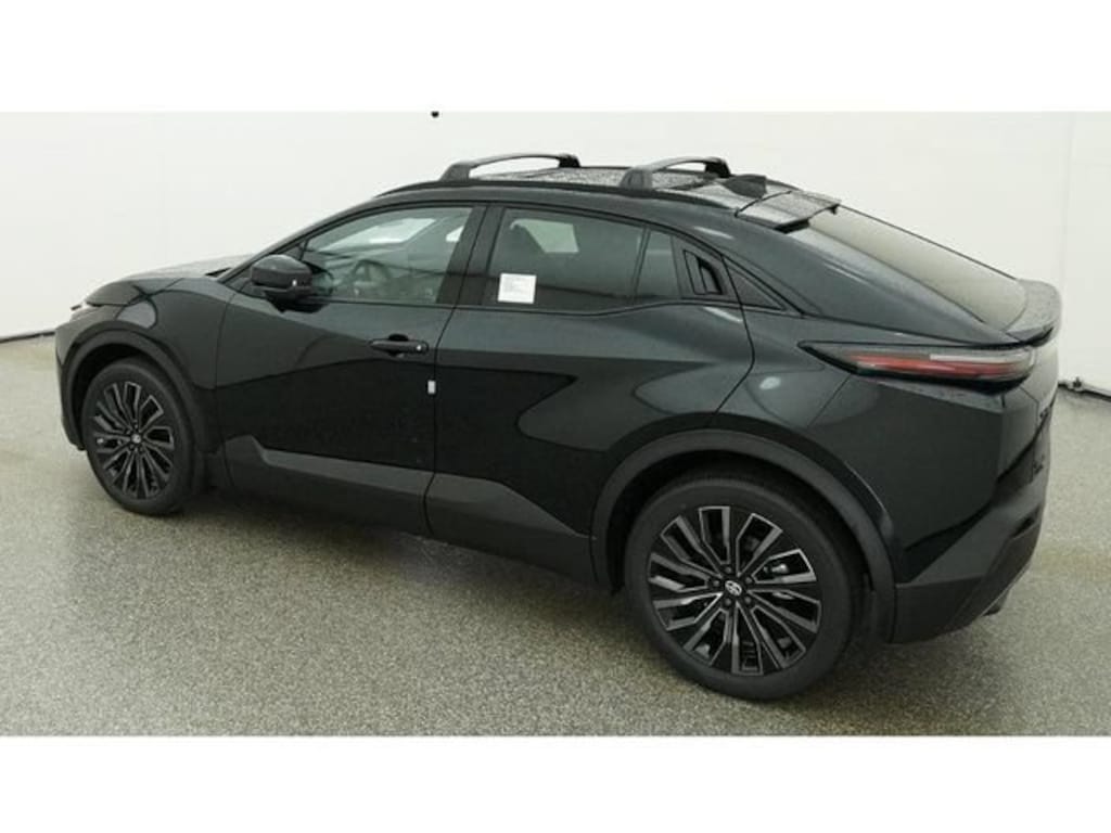 New 2026 Toyota C-HR XSE SUV