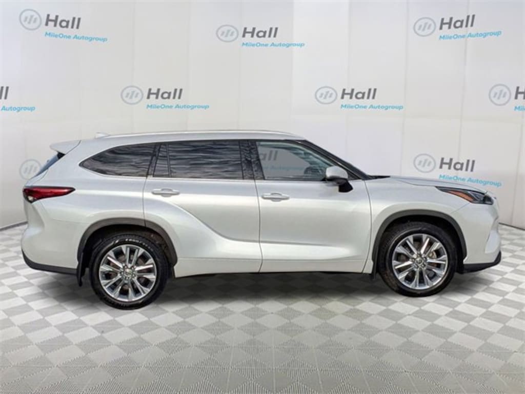 Used 2022 Toyota Highlander Limited SUV