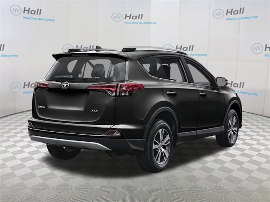 Used 2016 Toyota RAV4 XLE SUV
