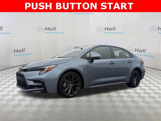 2024 Toyota Corolla SE's photo