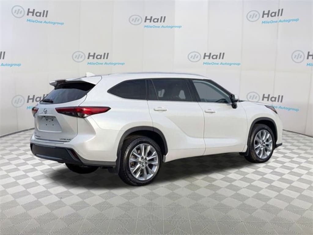 Used 2022 Toyota Highlander Limited SUV
