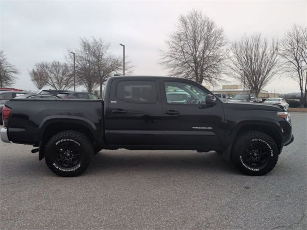 Used 2022 Toyota Tacoma SR5 Truck Double Cab