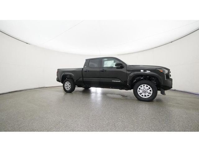 2025 Toyota Tacoma SR5 - Photo 28