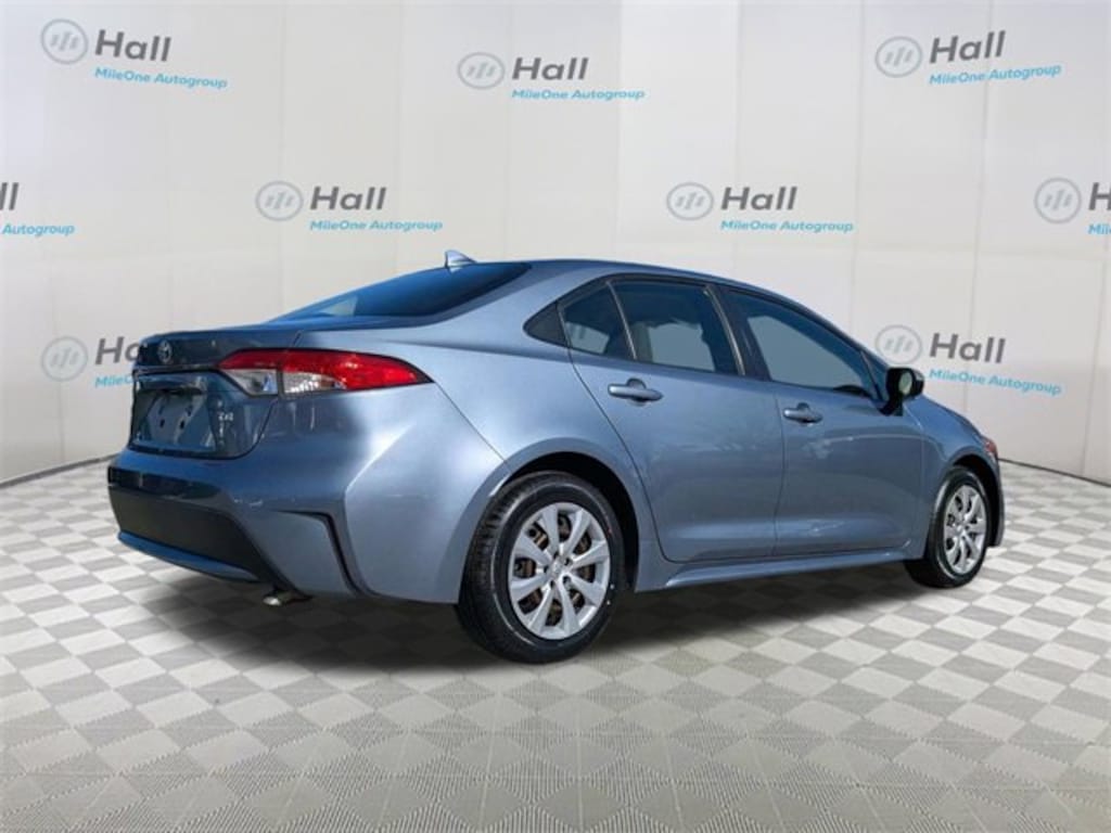 Used 2020 Toyota Corolla LE Sedan