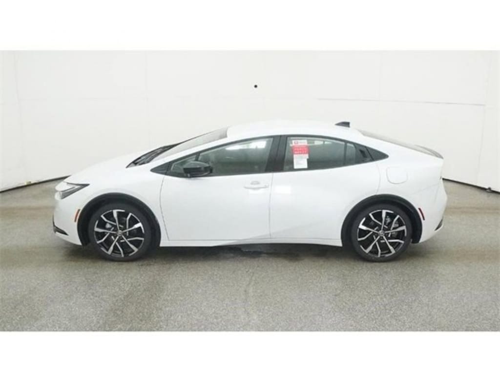 New 2026 Toyota Prius Plug-in Hybrid XSE Hatchback