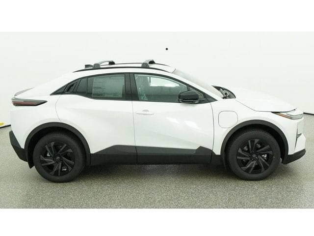 2026 Toyota C-HR SE - Photo 11