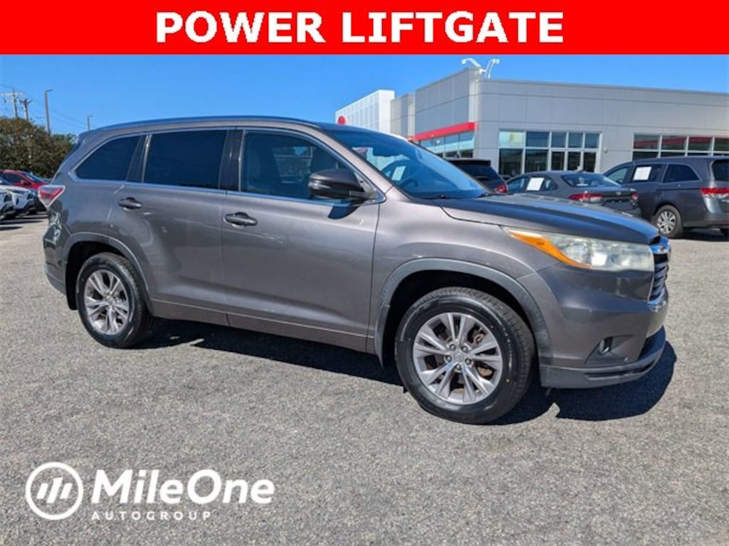 Used 2014 Toyota Highlander XLE V6 SUV