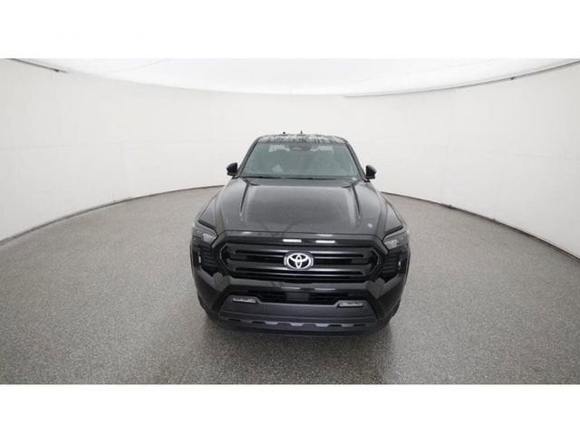 2025 Toyota Tacoma SR5 - Photo 15