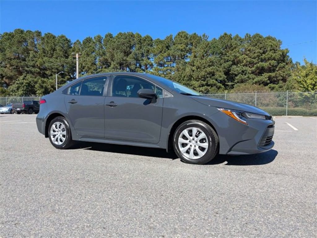 Used 2025 Toyota Corolla LE Sedan