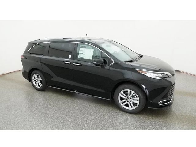 2026 Toyota Sienna Limited - Photo 12