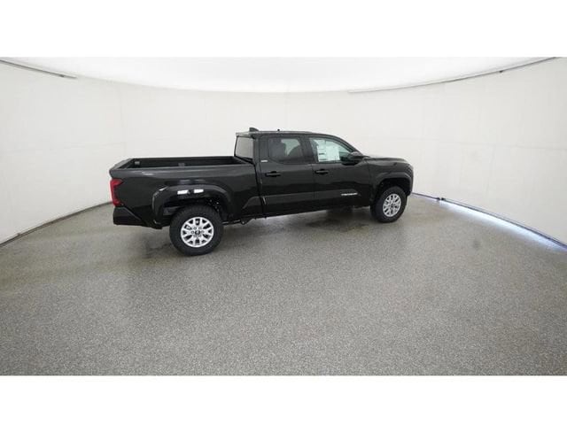 2025 Toyota Tacoma SR5 - Photo 10