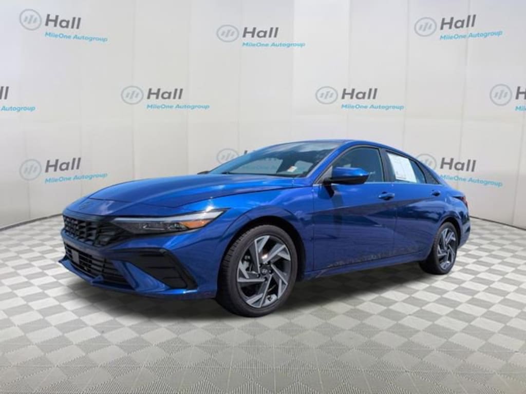 Used 2024 Hyundai Elantra SEL Sedan