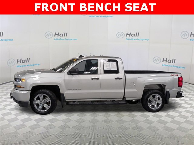 2019 Chevrolet Silverado 1500 LD Custom's photo