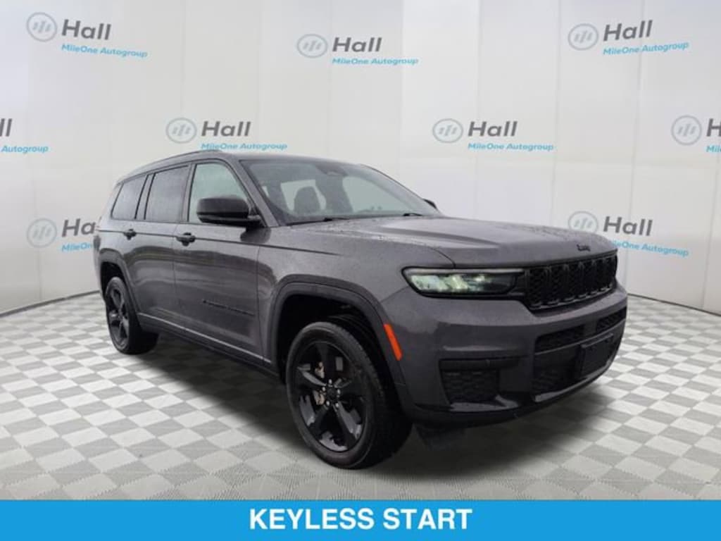 Used 2023 Jeep Grand Cherokee Altitude SUV