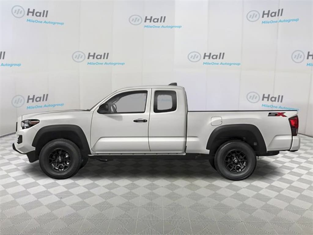 Used 2022 Toyota Tacoma SR Truck Access Cab