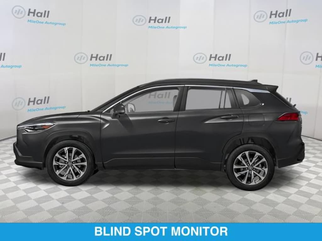 Used 2025 Toyota Corolla Cross XLE SUV