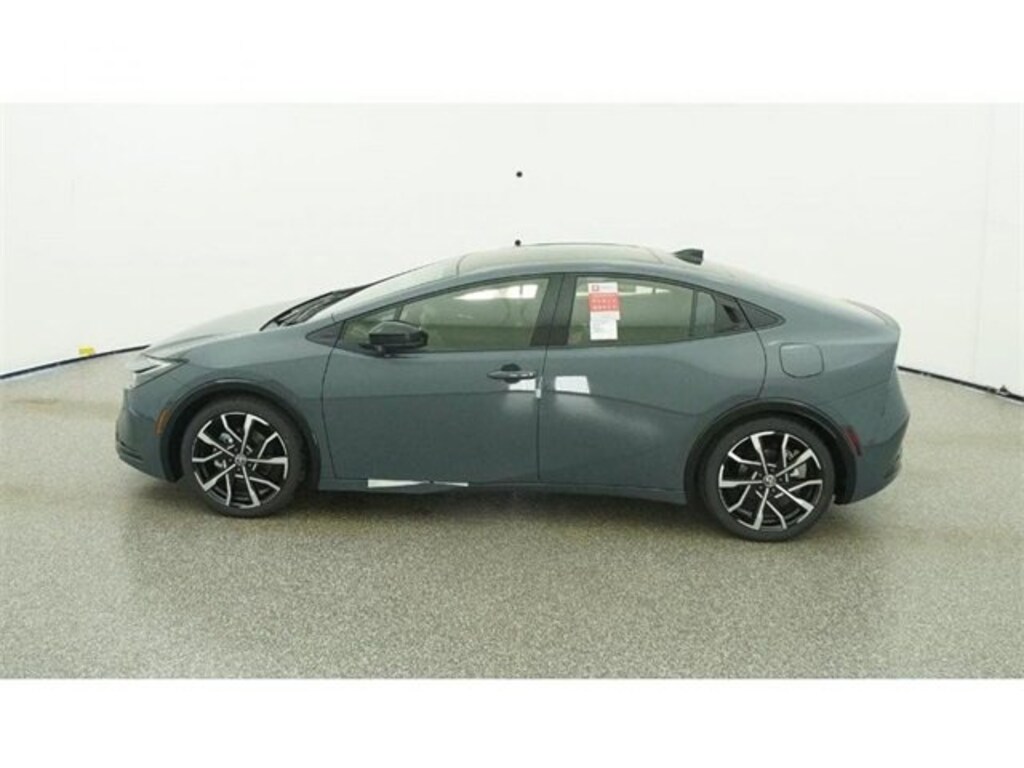 New 2026 Toyota Prius Plug-in Hybrid XSE Hatchback