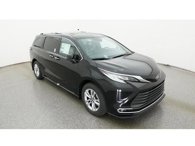 2026 Toyota Sienna Limited - Photo 13