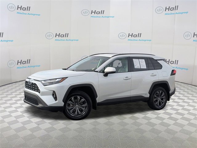 2024 Toyota RAV4 XLE Premium's photo