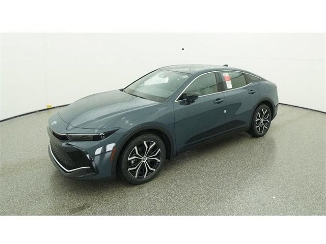 2026 Toyota Crown XLE's photo