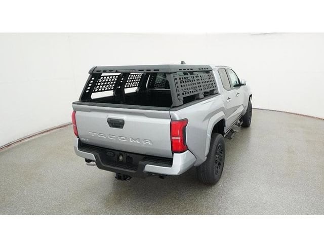 2025 Toyota Tacoma SR5 - Photo 8